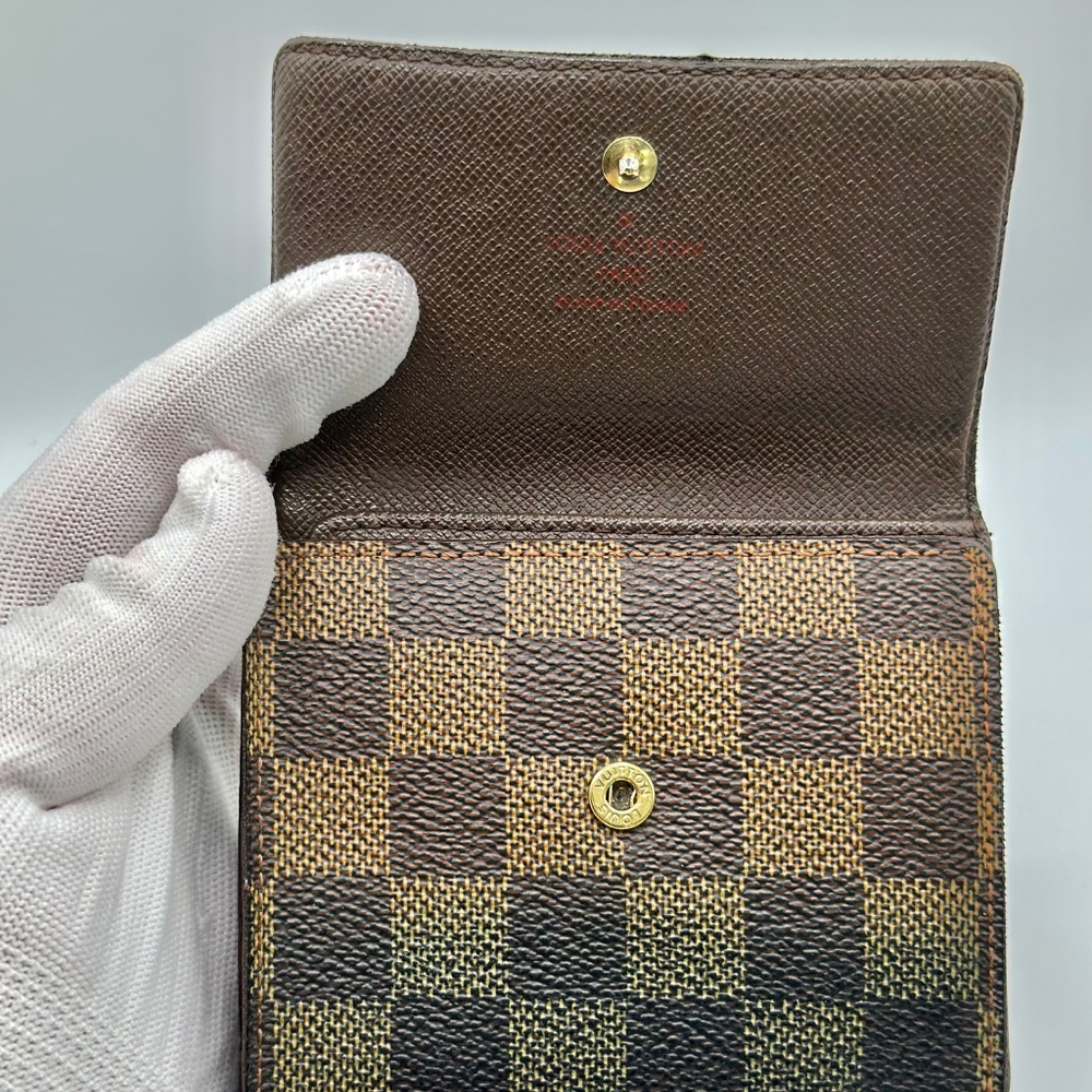 Louis Vuitton Damier Ebene Portefeuille Elise Tri-Fold Wallet - Picture 5 of 16